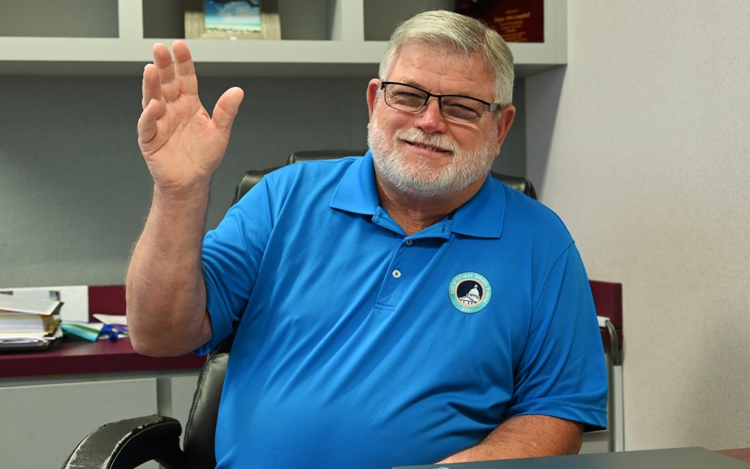 Say Hello to Defuniak Springs Mayor Bob Campbell